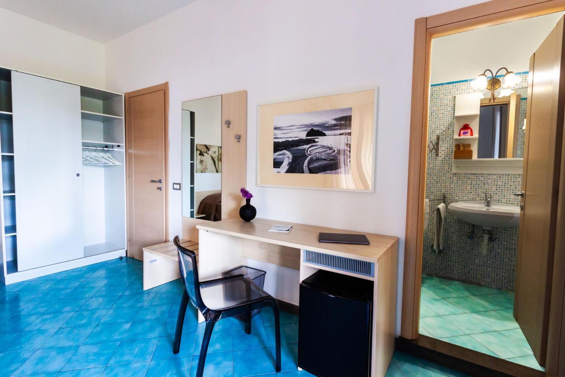 Don Giorgio Rooms & Apartments Иския Екстериор снимка